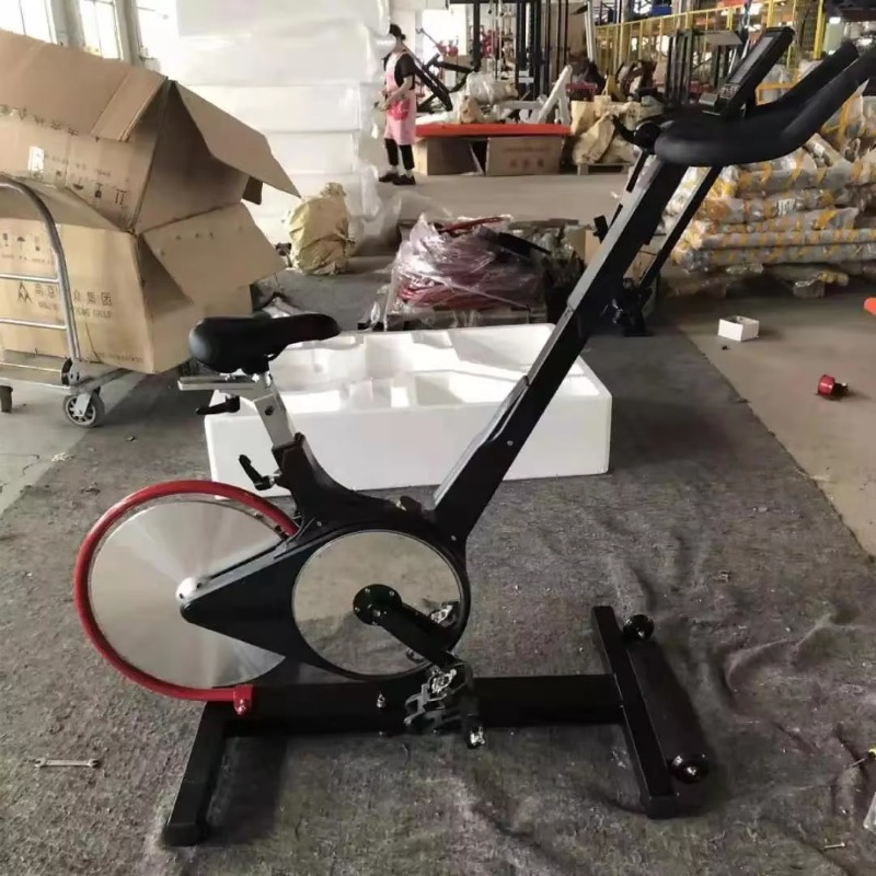 دراجة تمارين رياضية مغناطيسية  - مراجعة Cycling Gear Indoor وسعره