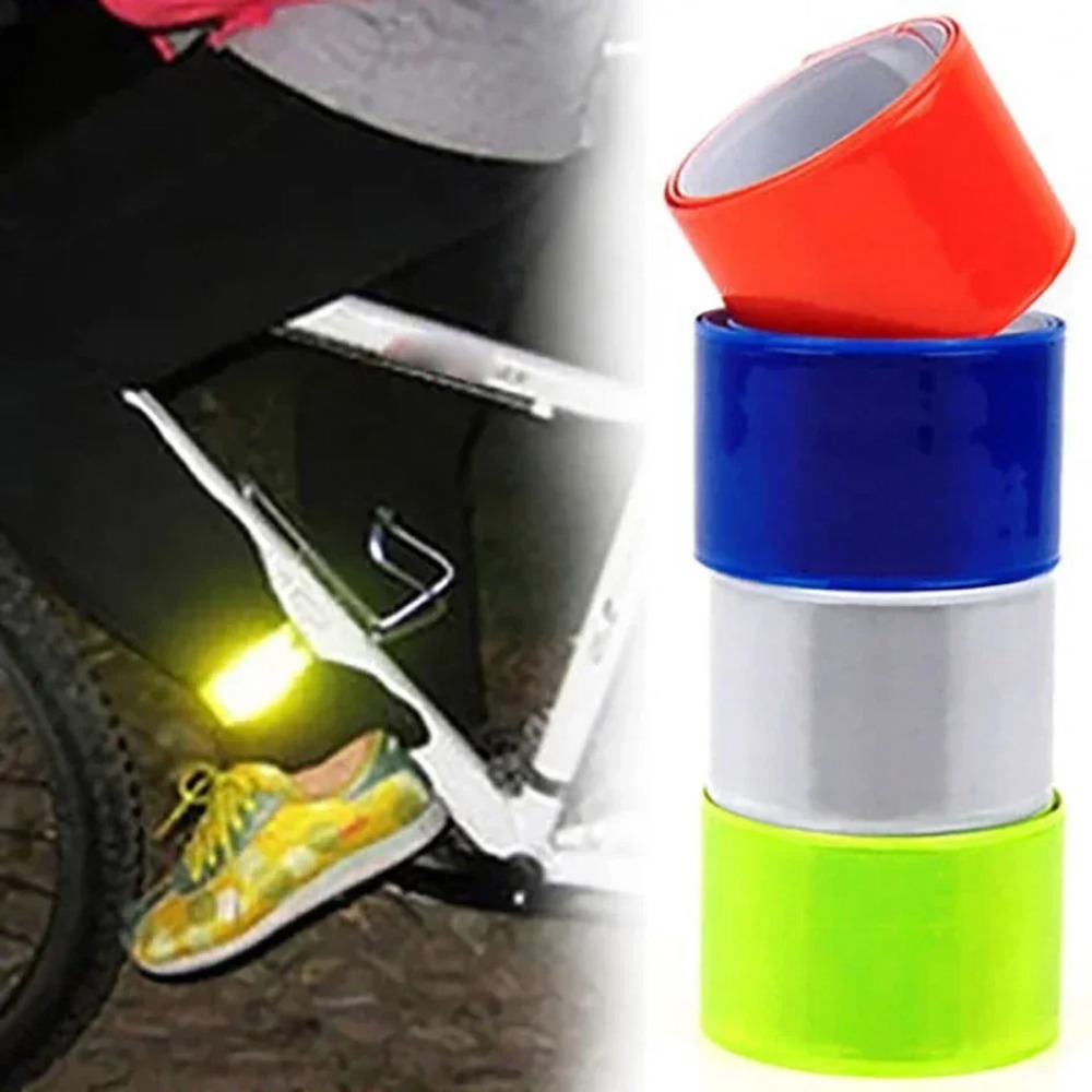 قطعتان من أحزمة الساق العاكسة  - مراجعة Cycle Gear وسعره